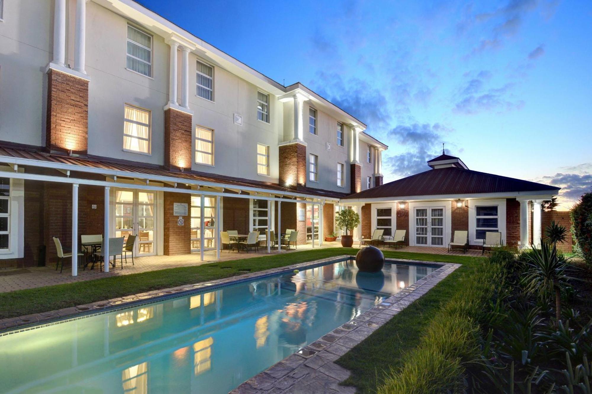 Protea Hotel By Marriott Mahikeng Mafikeng Exterior photo
