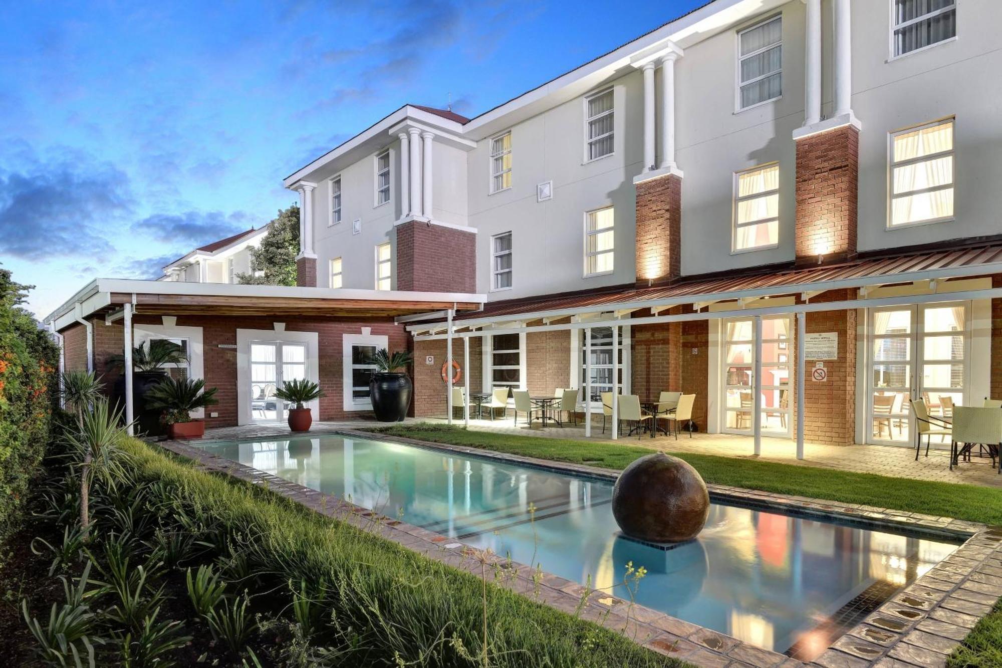 Protea Hotel By Marriott Mahikeng Mafikeng Exterior photo